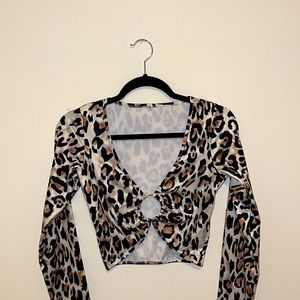 Long Sleeve Cheetah Print Crop Top